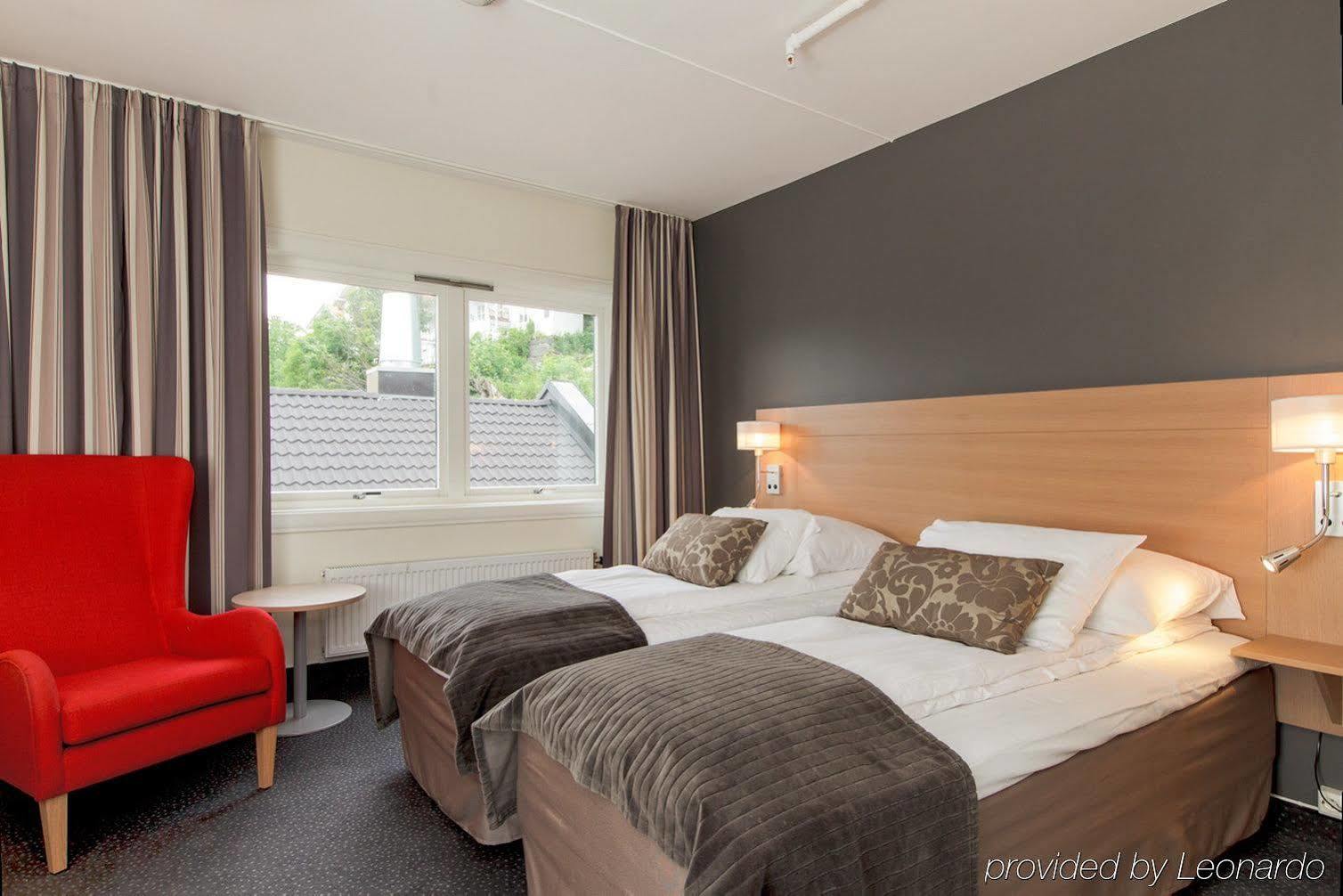 Thon Hotel Hoyers Skien Zewnętrze zdjęcie